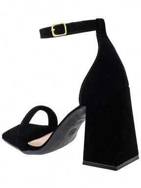 Shekinah Sandália Feminina Salto Alto Bloco Quadrado Salto Geométrico Pregado Shekinah Lançamento Confortável Macia Moderna Festa Moda Blogueira Fashion Novidade