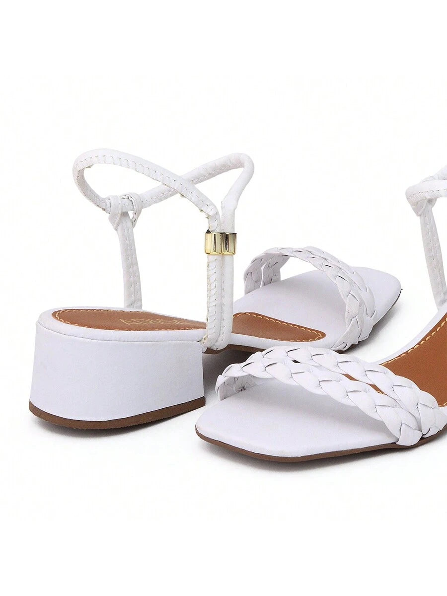 Sandália Salto Bloco Médio Baixo 4,5 Cm Confortável Para Dia A Dia Versátil Lançamento