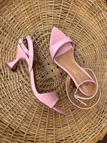 Eva Sandália Preto Salto Taça Bico Folha