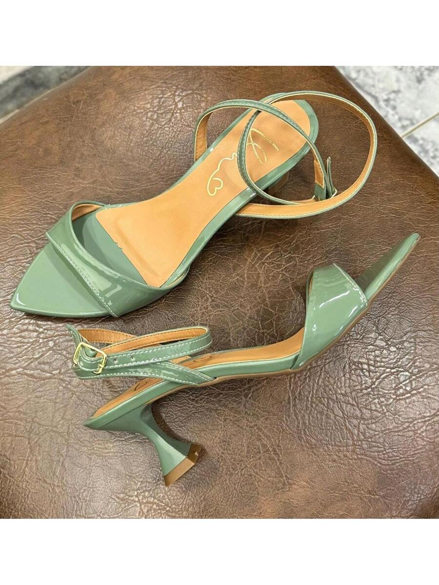 Eva Sandália Preto Salto Taça Bico Folha