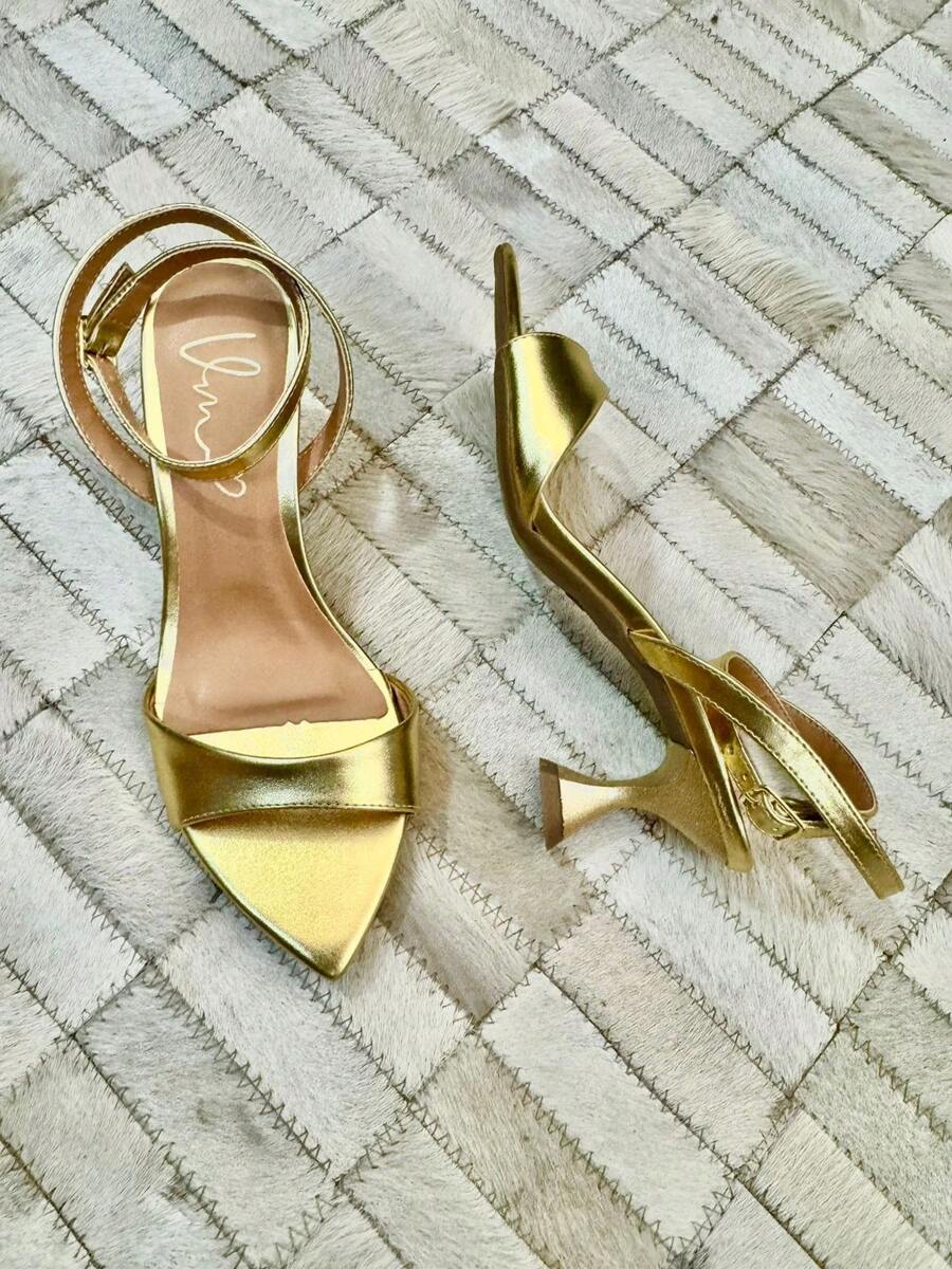 Eva Sandália Preto Salto Taça Bico Folha