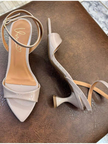 Eva Sandália Preto Salto Taça Bico Folha