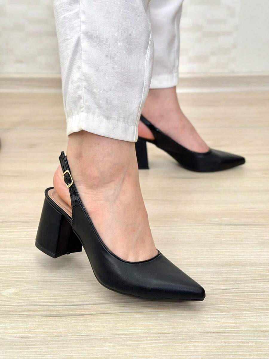 Scarpin Elisa Branco Slingback Salto Alto Elegante