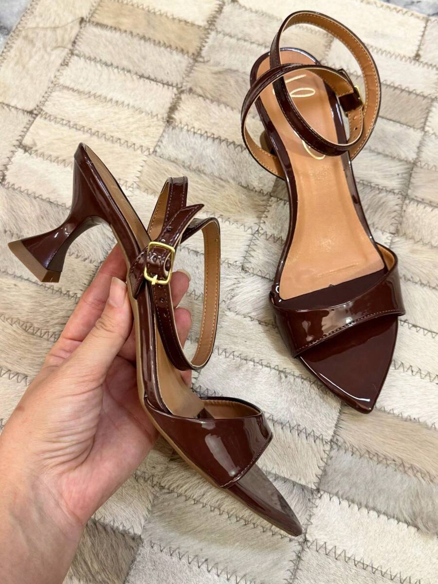 Eva Sandália Preto Salto Taça Bico Folha