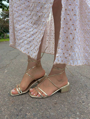 Sandália Serena Dourado Amarração Salto Médio Grosso