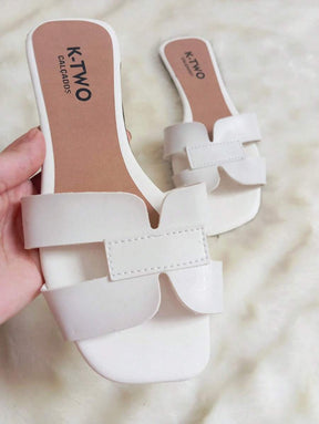 Rasteirinha Sandália Rasteira Flat H, Solado antiderrapante, confortável - K-two Calçados, Sandalia Feminina metalizada