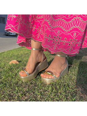 Sandália Ana Dourado Anabela Salto Alto Plataforma