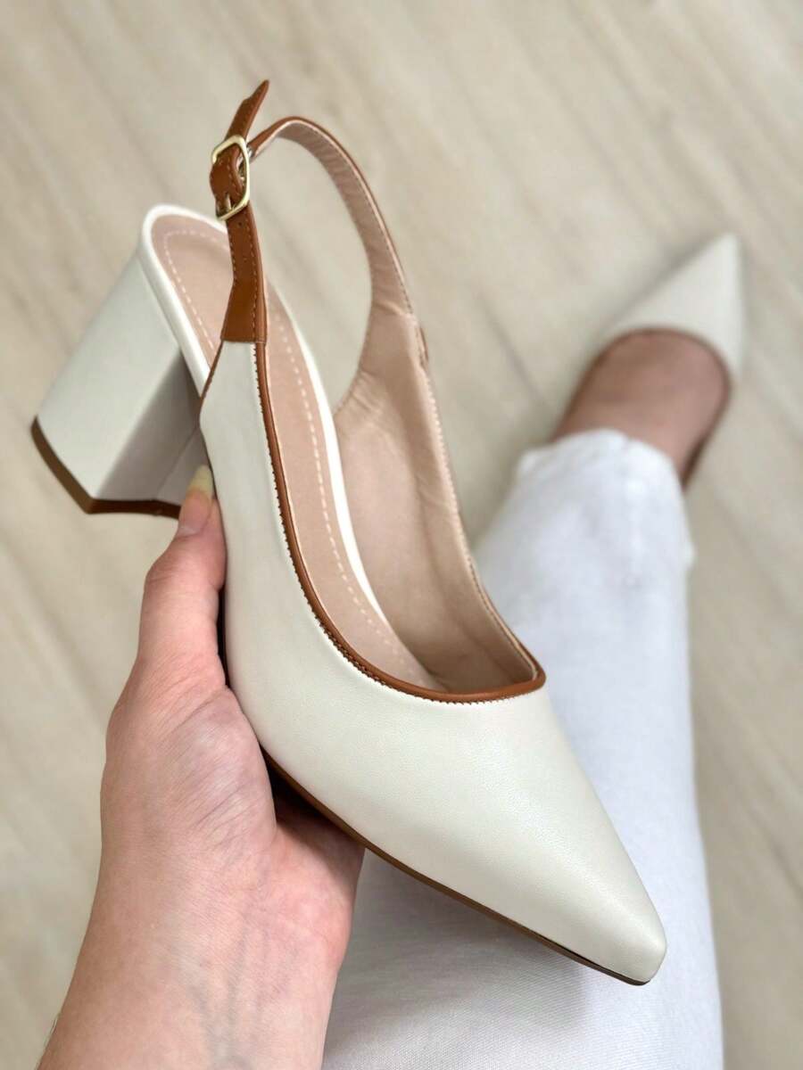 Scarpin Lia Branco Slingback Salto Bloco Elegante