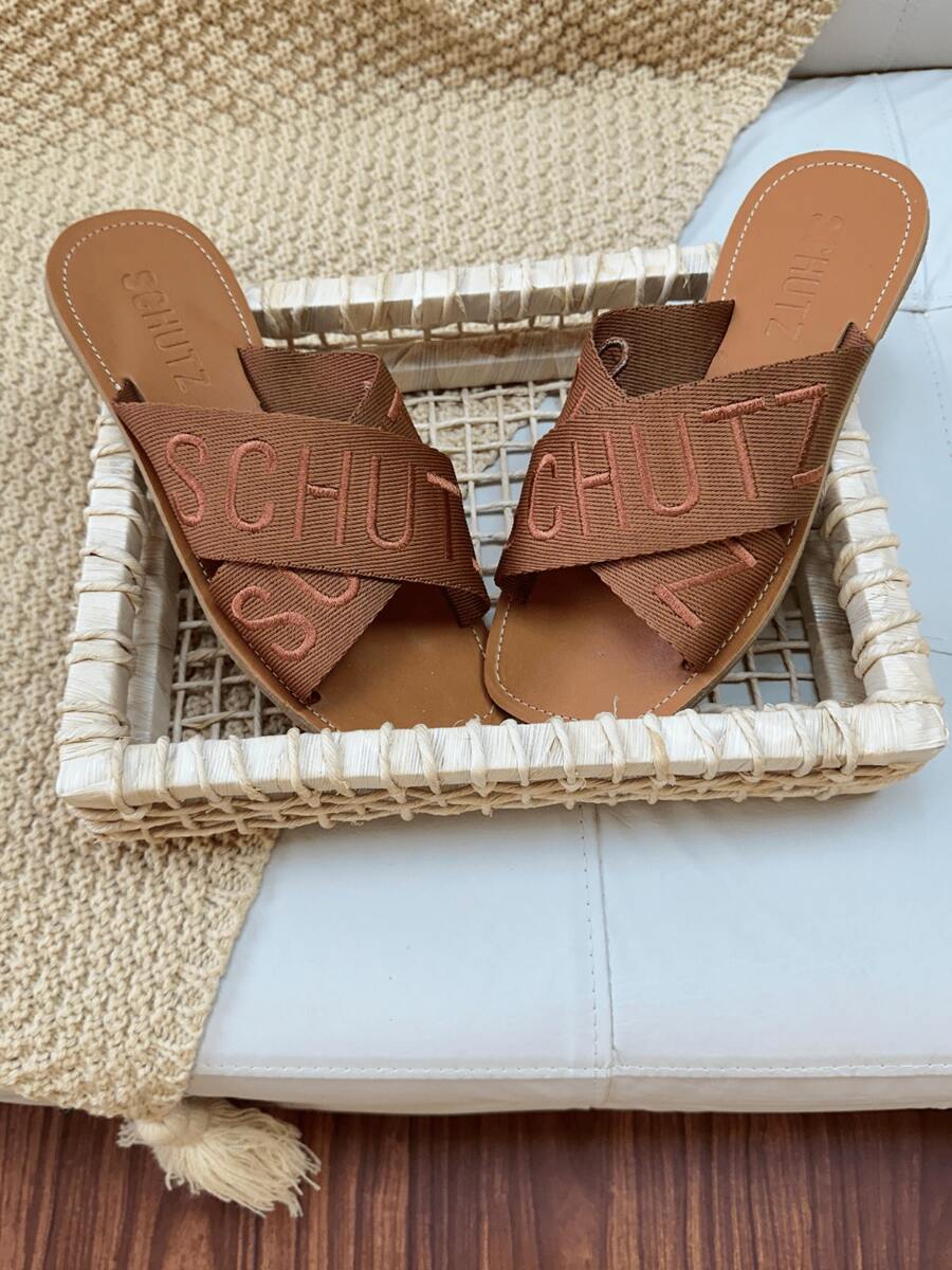 Sandália Feminina Rasteira Flat X Bordado Estilosa Elegante Moda Blogueira Verão Macia Rasteirinha Confortável