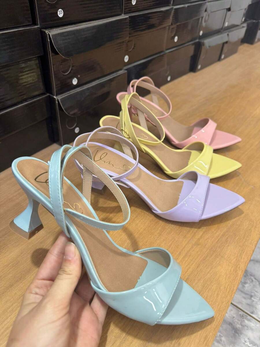 Eva Sandália Preto Salto Taça Bico Folha