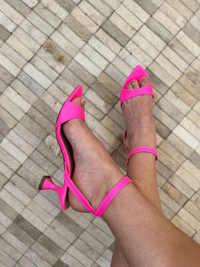 Eva Sandália Preto Salto Taça Bico Folha