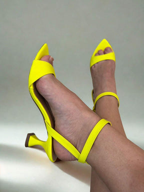 Eva Sandália Preto Salto Taça Bico Folha