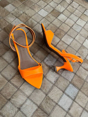 Eva Sandália Preto Salto Taça Bico Folha