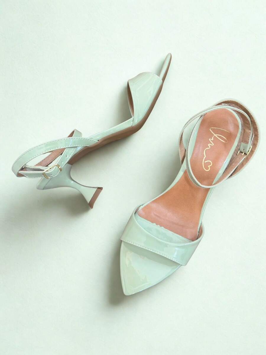 Eva Sandália Preto Salto Taça Bico Folha